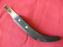 Tosaky Hoof Knives