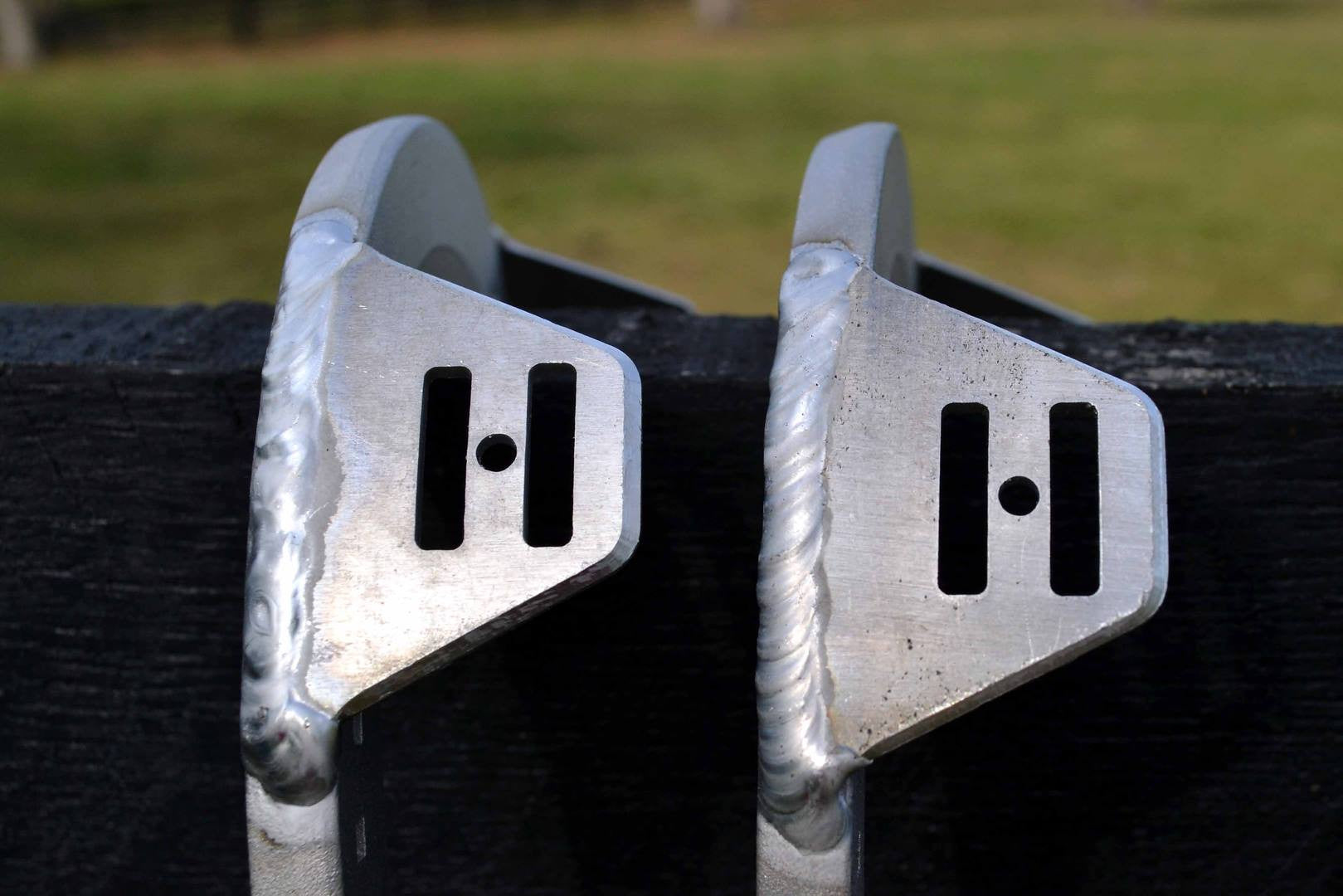 Hanton Blister Pack + Steel Weld on Clips — Meader Supply Corp.